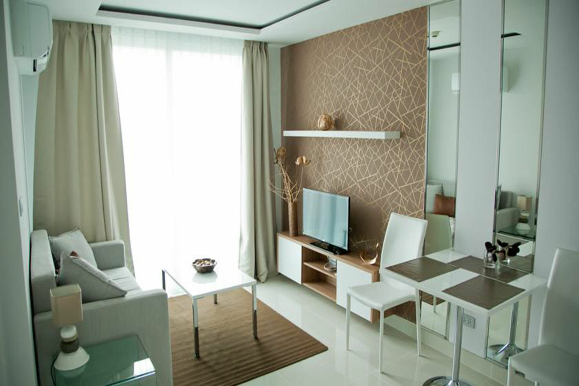 Amazon Pattaya Jomtien Apartments Екстер'єр фото