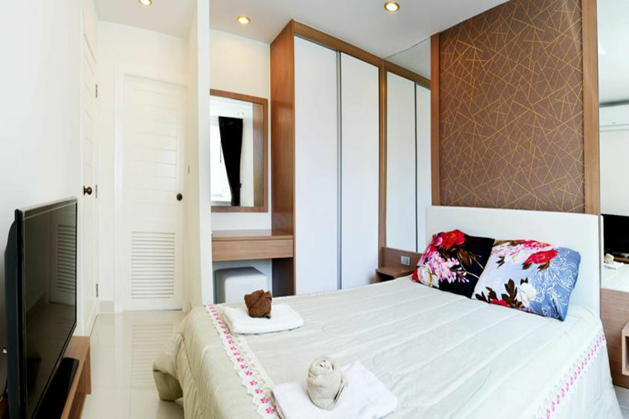 Amazon Pattaya Jomtien Apartments Екстер'єр фото