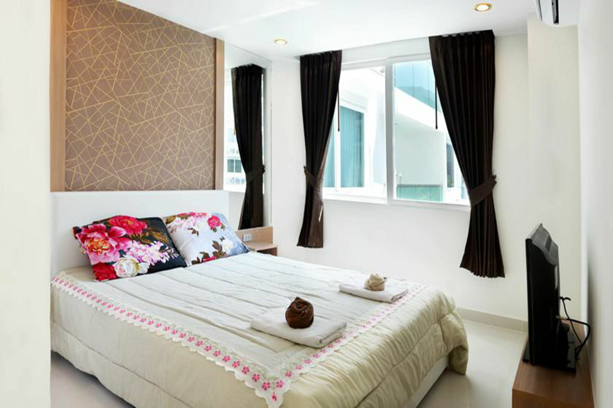 Amazon Pattaya Jomtien Apartments Екстер'єр фото